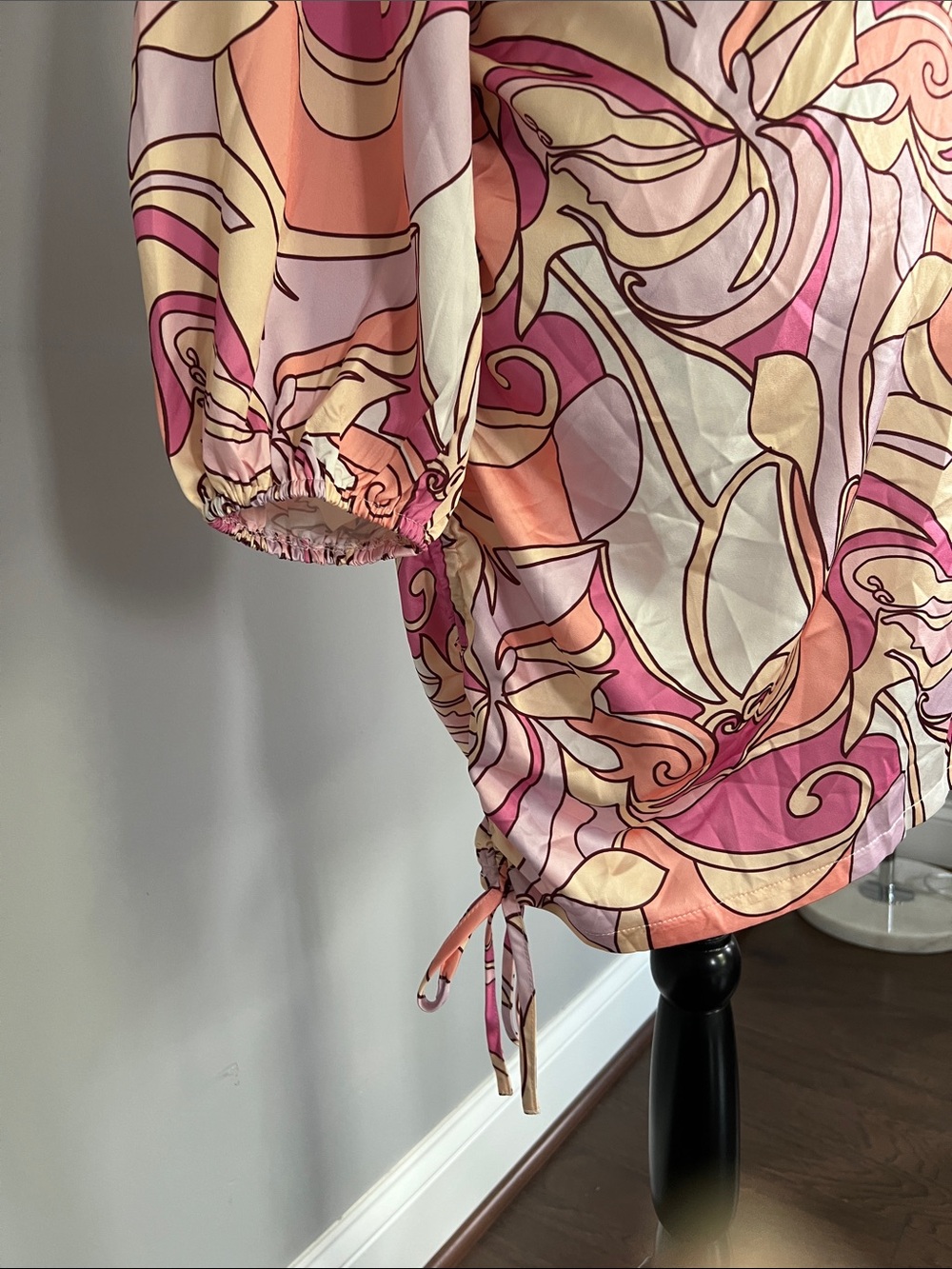 Shareen Collections Retro Psychedelic
Swirl Cutout Mini Dress - Picture 4 of 12